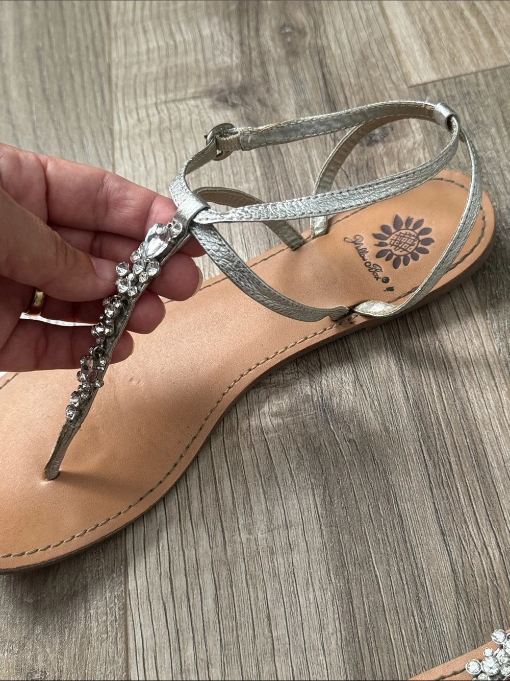 Yellow Box Women's Gemstone T-Strap Sandals - Silver Size 9 - Picture 3 of 9